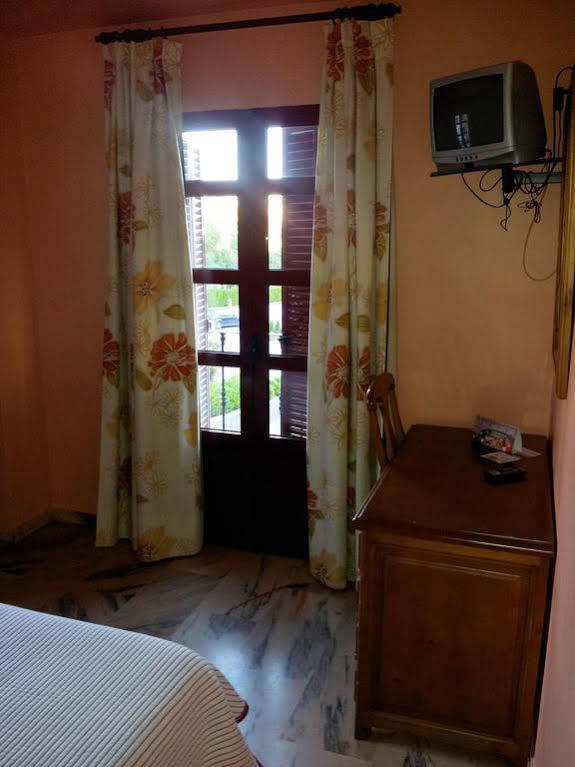 Hostal Rio De Oro Alcalá la Real Eksteriør bilde