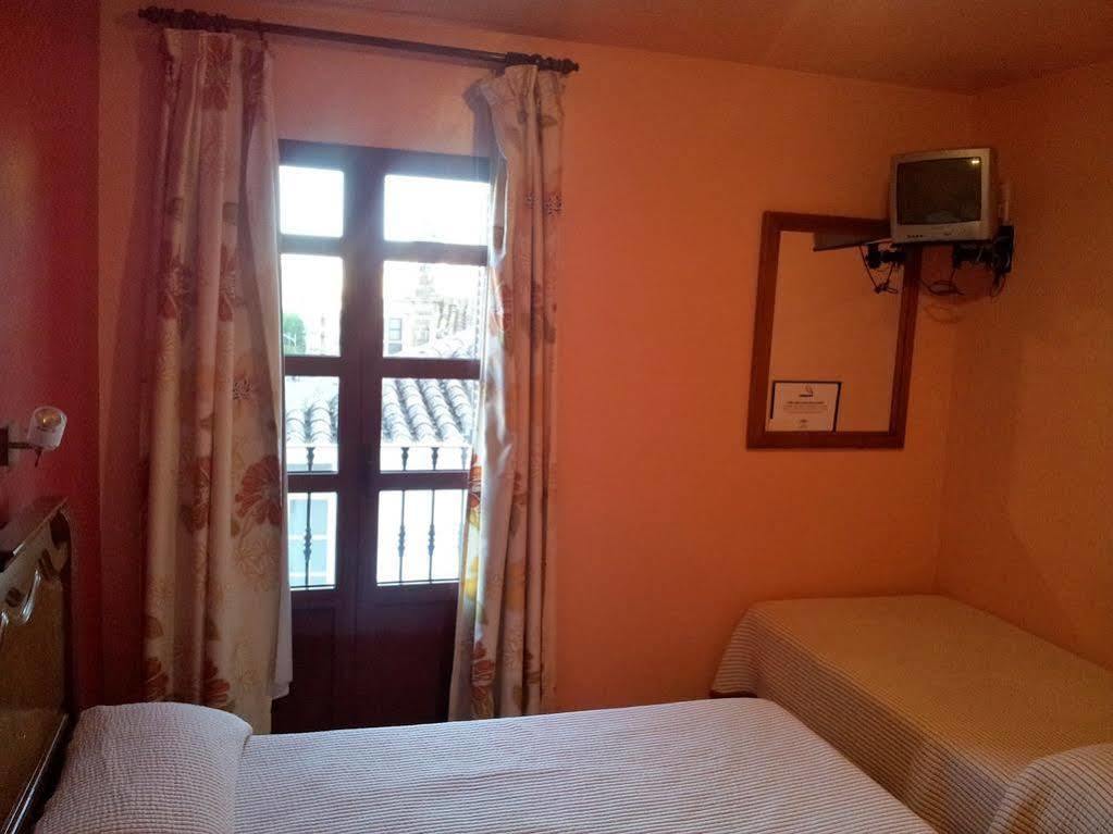 Hostal Rio De Oro Alcalá la Real Eksteriør bilde
